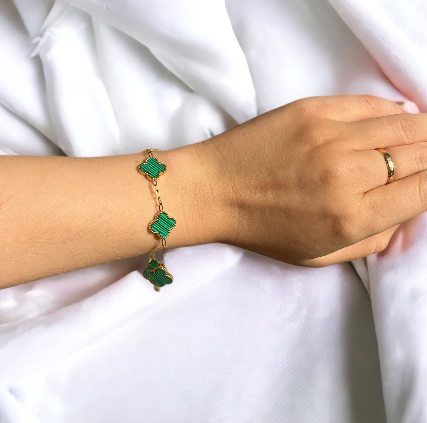 Clover Bracelet in Emerald Green